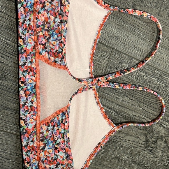 Lululemon Flow Y sports bra - Picture 4 of 6